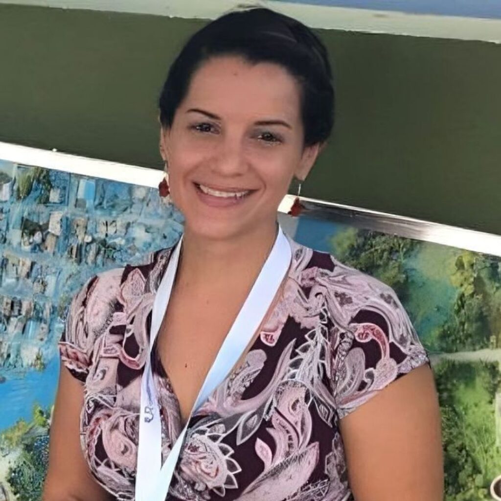 Montserrat Acosta-Morel